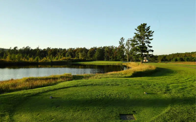 Commercial Mortgages and Finance for Golf Courses